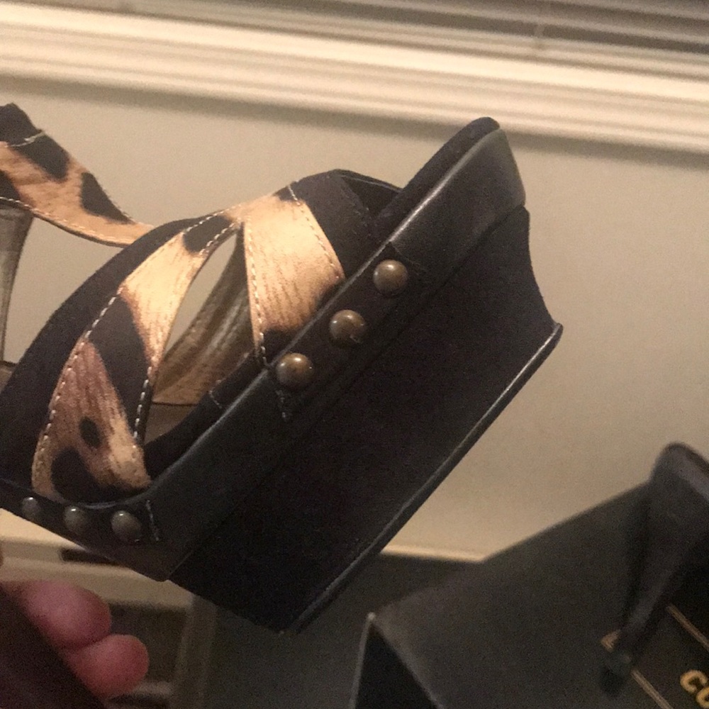 COLIN STUART Heels - Picture 7 of 7